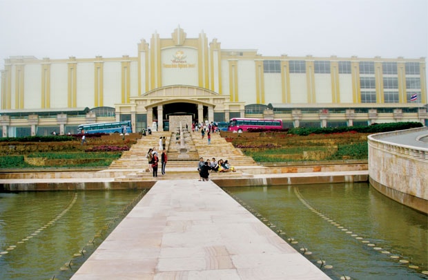 Chút tình nơi đất bạn