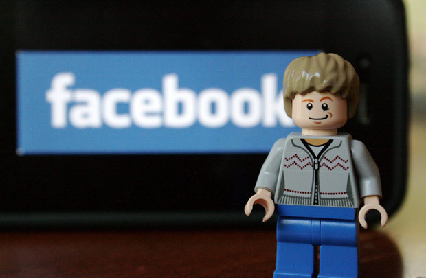 Chiến thuật truyền thông mạng xã hội của Lego