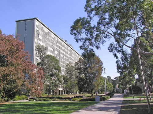 Đại học Monash doanhnhansaigon
