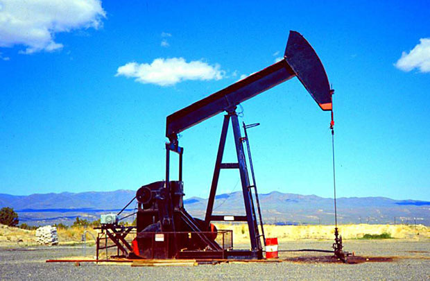 OPEC: Nhu cầu dầu mỏ thế giới năm 2015 sẽ tăng 1,38 triệu thùng/ngày
