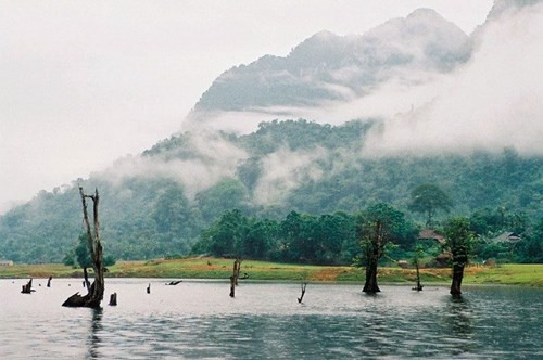 Hồ Noong - tiên cảnh xứ Hà Giang doanhnhansaigon