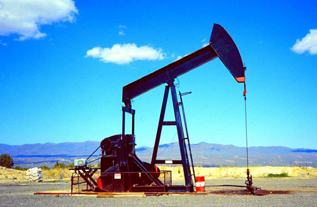 Giá dầu giảm, Iran kêu gọi triệu tập hội nghị OPEC khẩn cấp