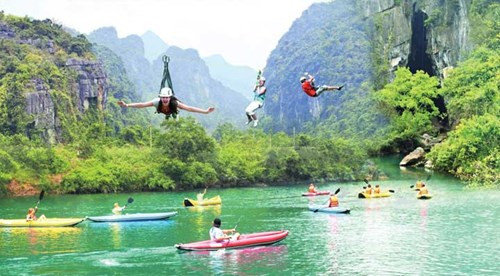 Du lịch mạo hiểm ở sông Chày – hang Tối doanhnhansaigon