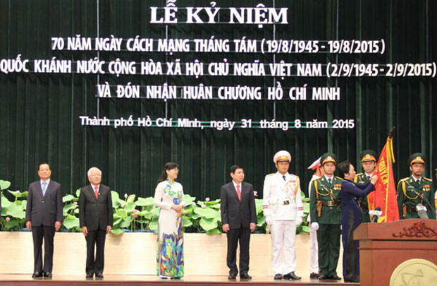 TP.HCM đón nhận Huân chương Hồ Chí Minh 