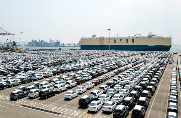 Xuất khẩu giảm, kinh tế Hàn Quốc lao đao 