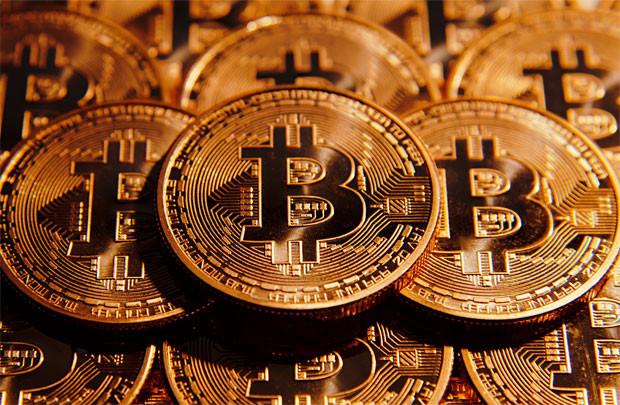 Bitcoin - tiền, tài sản hay hàng?