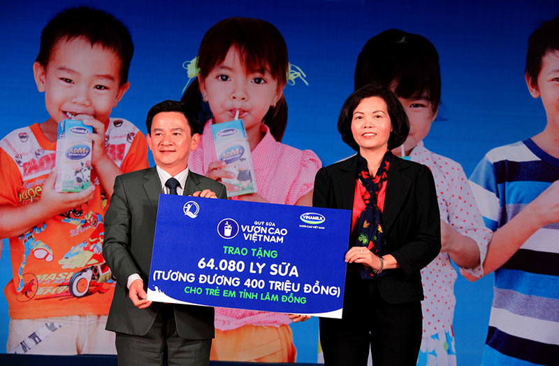 Vinamilk và Quỹ sữa “vươn cao Việt Nam” đến Lâm Đồng