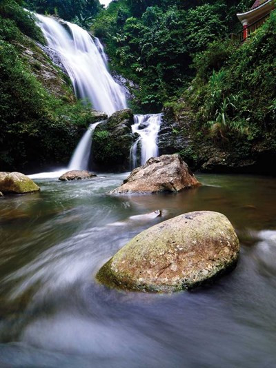 Khám phá những thác nước tuyệt đẹp ở Hòa Bình doanhnhansaigon