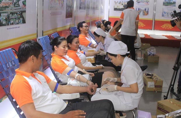 Ngày hội hiến máu tình nguyện của Hanwha Life Việt Nam