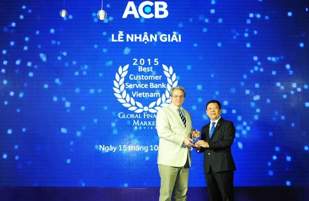ACB nhận giải thưởng Ngân hàng có dịch vụ khách hàng tốt nhất 2015