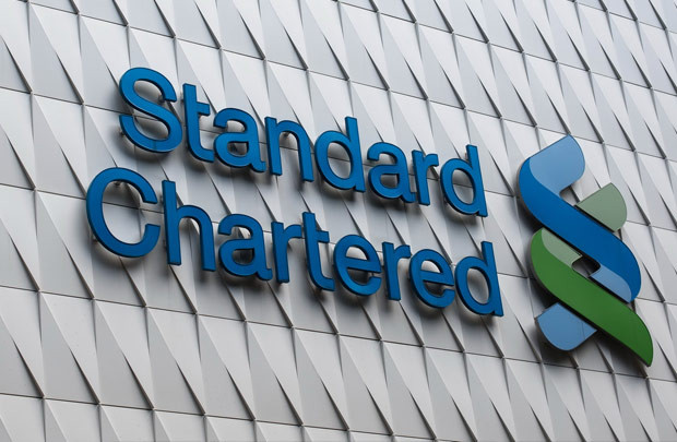 Standard Chartered cắt giảm 15.000 việc làm