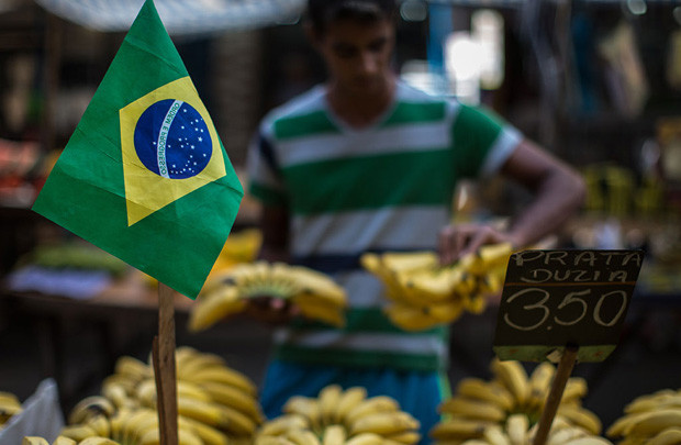 Brazil lún sâu vào suy thoái vì chính sách thắt lưng buộc bụng? 