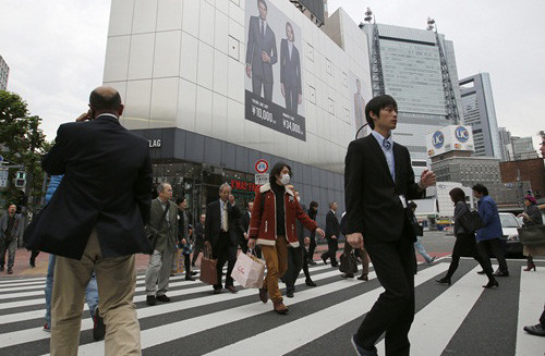 Suy giảm đầu tư, kinh tế Nhật rơi vào suy thoái
