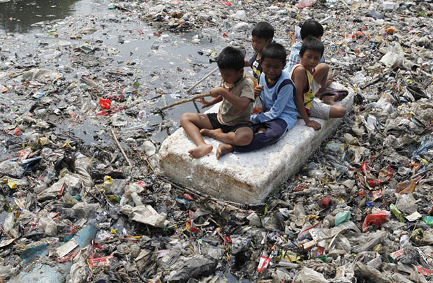 Khủng hoảng rác thải ở Indonesia