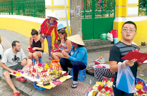 Vì sao ngành du lịch Việt Nam ngày càng thụt lùi?