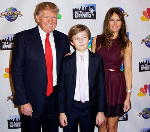 Vợ chồng Donald Trump và cậu con trai sinh năm 2006 doanhnhansaigon