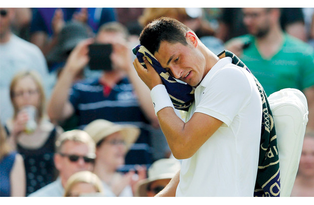 Novak Djokovic chê trách Bernard Tomic thiếu chuyên nghiệp