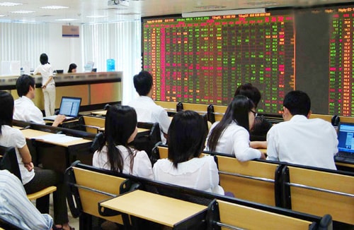 TTCK ngày 7/6: Vượt đỉnh 628 là thấp