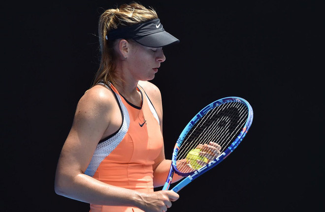 Maria Sharapova chính thức bị cấm thi đấu 2 năm: Tương lai mờ mịt