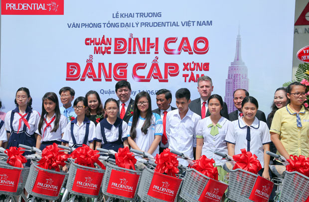 Prudential Việt Nam khai trương 2 văn phòng tổng đại lý tiêu chuẩn mới