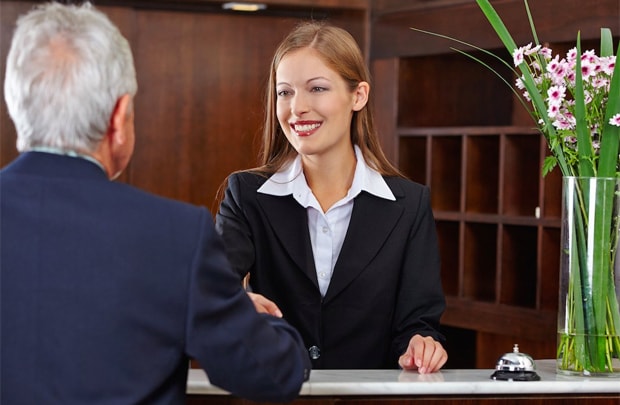 Ứng xử trong khách sạn: Những chuyện nhỏ nhặt không tầm thường