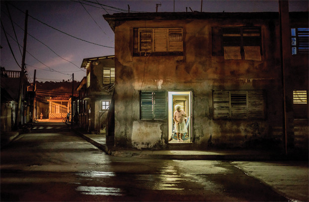 Cuba buộc phải giảm dùng điện