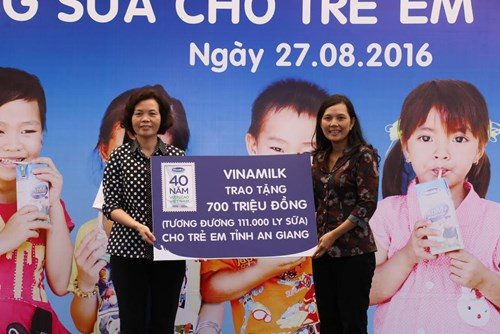 Quỹ sữa Vươn cao Việt Nam của Vinamilk doanhnhansaigon