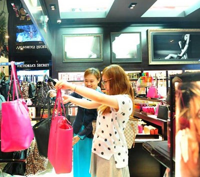 Victoria Secret khai trương cửa hàng sân bay Tân Sơn Nhất doanhnhansaigon