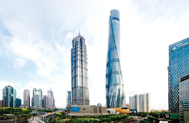 Đằng sau tòa nhà cao nhất Trung Quốc