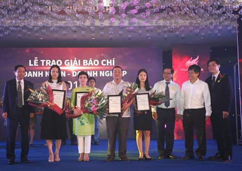 Báo Doanh Nhân Sài Gòn đoạt giải báo chí doanhnhansaigon