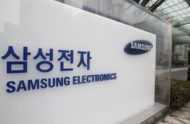 Sau scandal cháy nổ, Samsung vướng bê bối chính trị