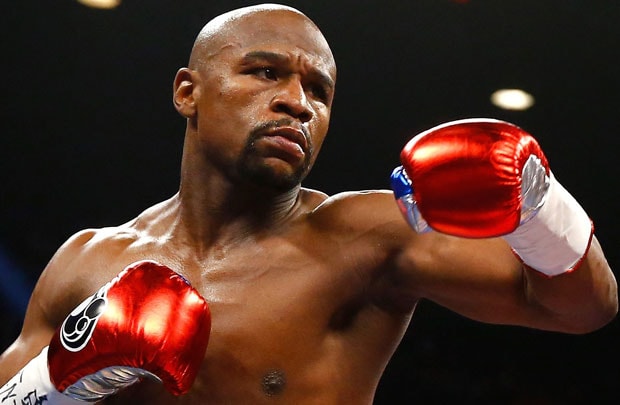 Tay đấm bất bại Mayweather tiếp tục khoe tiền 