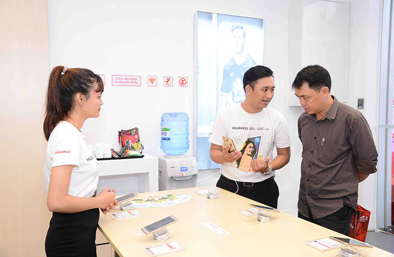 Huawei khai trương trung tâm dịch vụ khách hàng đầu tiên tại Việt Nam