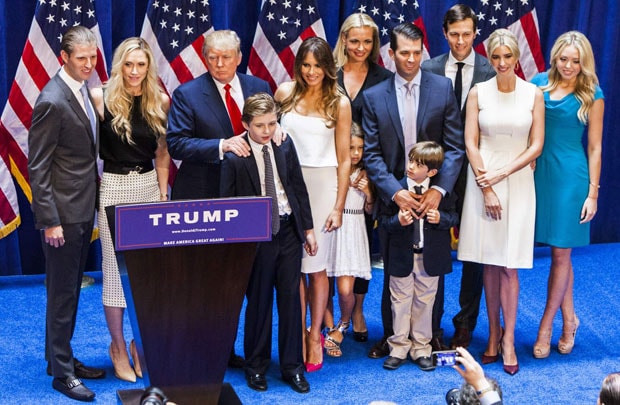 Tổng thống Donald Trump: 