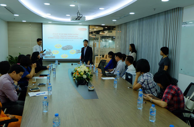 Dai-ichi Life Việt Nam công bố khách hàng trúng thưởng xe Toyota Camry