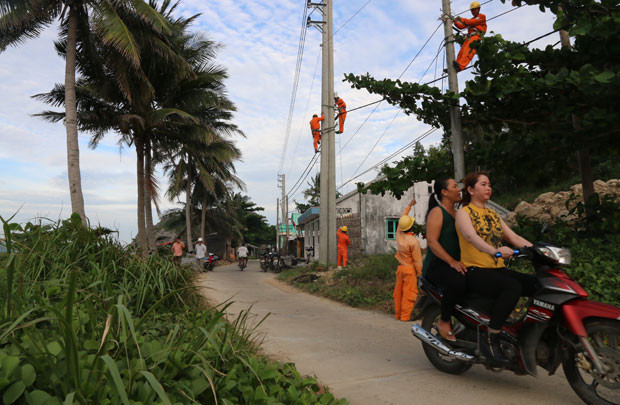 Hoàn thành dự án điện cho xã đảo Hòn Nghệ 