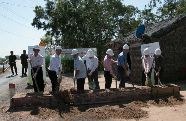 Đồng Tâm, Trường Hải khởi công ba cây cầu tại Long An