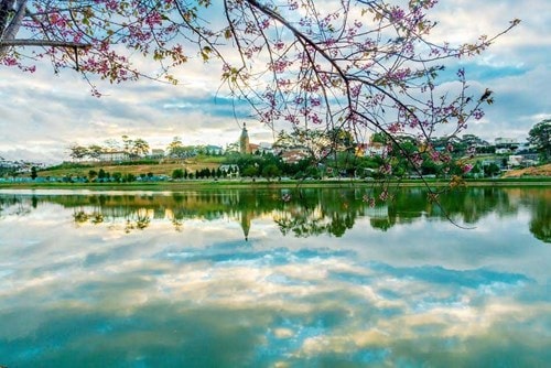 Hồ Xuân Hương (Đà Lạt) doanhnhansaigon