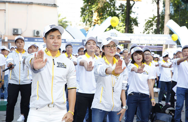 Dương Tử Quỳnh cùng 1.500 sinh viên khởi động dự án SAFE STEPS