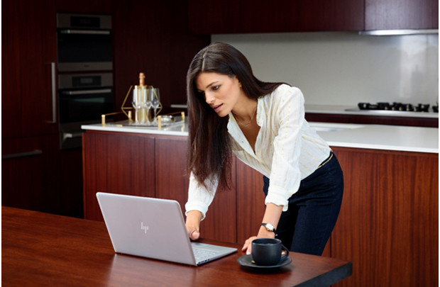 HP Envy 13 - laptop cho doanh nhân với mức giá tầm trung