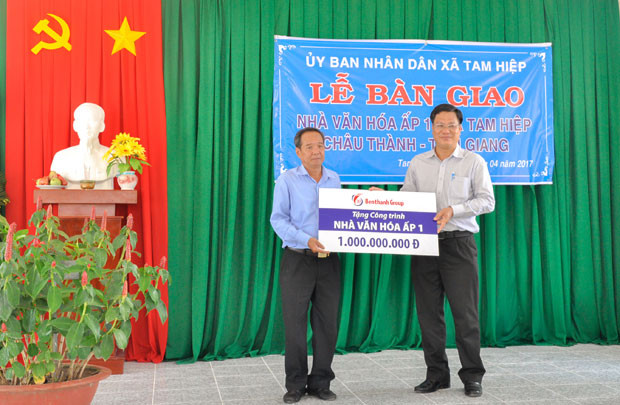 Benthanh Group cùng các DN thành viên tặng Nhà văn hóa tại Tiền Giang