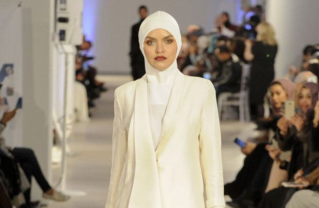 Sự chuyển mình của ngành thời trang Hồi giáo