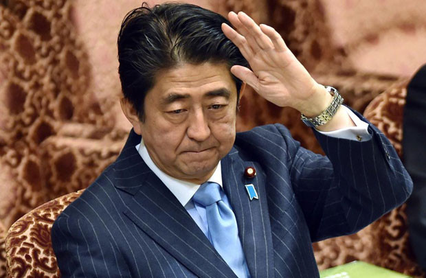 Thủ tướng Nhật Shinzo Abe đối mặt dấu hỏi lớn về Abenomics