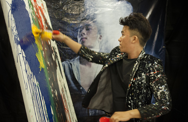 Liveshow trình diễn vẽ tranh của Phạm Hồng Minh