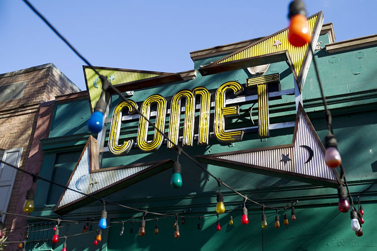 Nhà hàng Comet Ping Pong - nơi xảy ra vụ "nổ súng điều tra" hồi năm ngoái