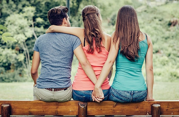 3 tính cách dễ ngoại tình nhất theo khảo sát tại Anh