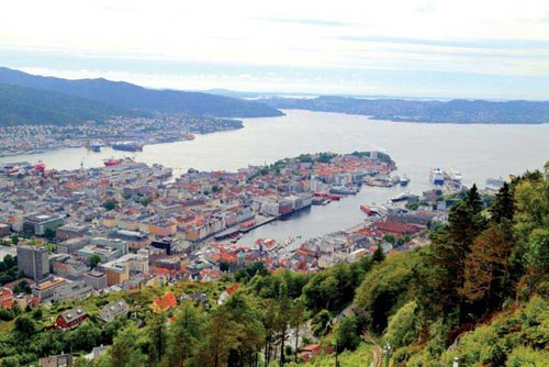 Bergen yên bình nhìn từ đỉnh Fløyen
