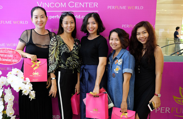 Perfume World khai trương tại Vincom Center Hà Nội và TP.HCM