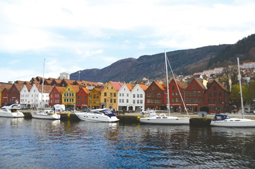 Những ngôi nhà "di sản" trên bến cảng Bryggen