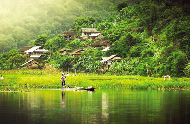 Pác Ngòi - bản làng xinh đẹp bên hồ Ba Bể
